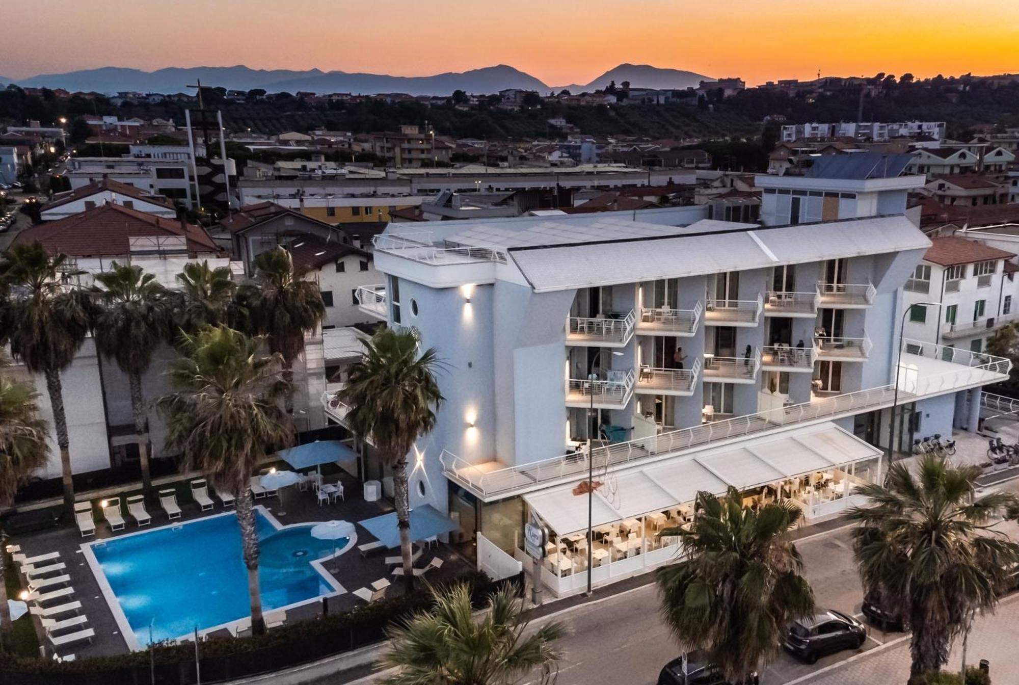 Kiara Residence Giulianova Exterior photo